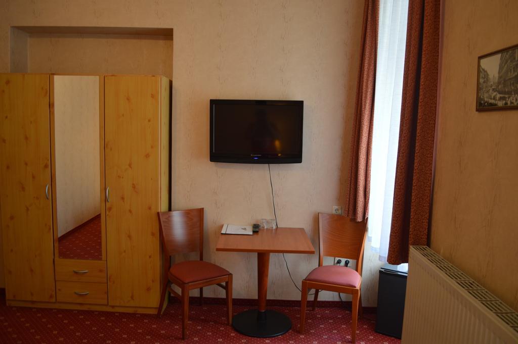 Hotel Pension Walzerstadt Βιέννη Εξωτερικό φωτογραφία