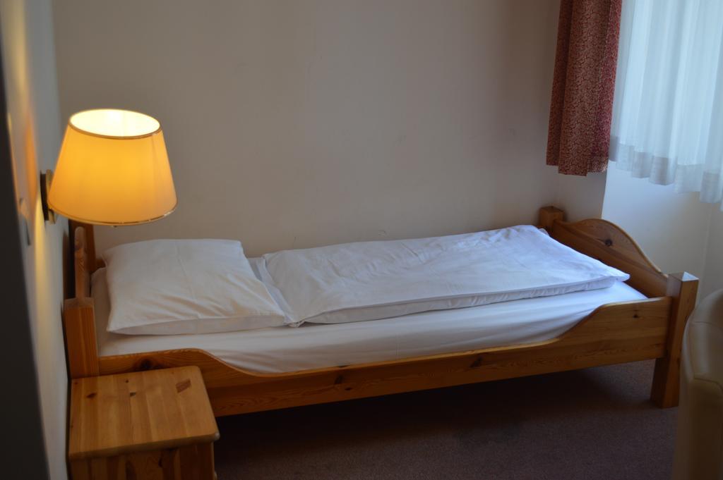Hotel Pension Walzerstadt Βιέννη Δωμάτιο φωτογραφία