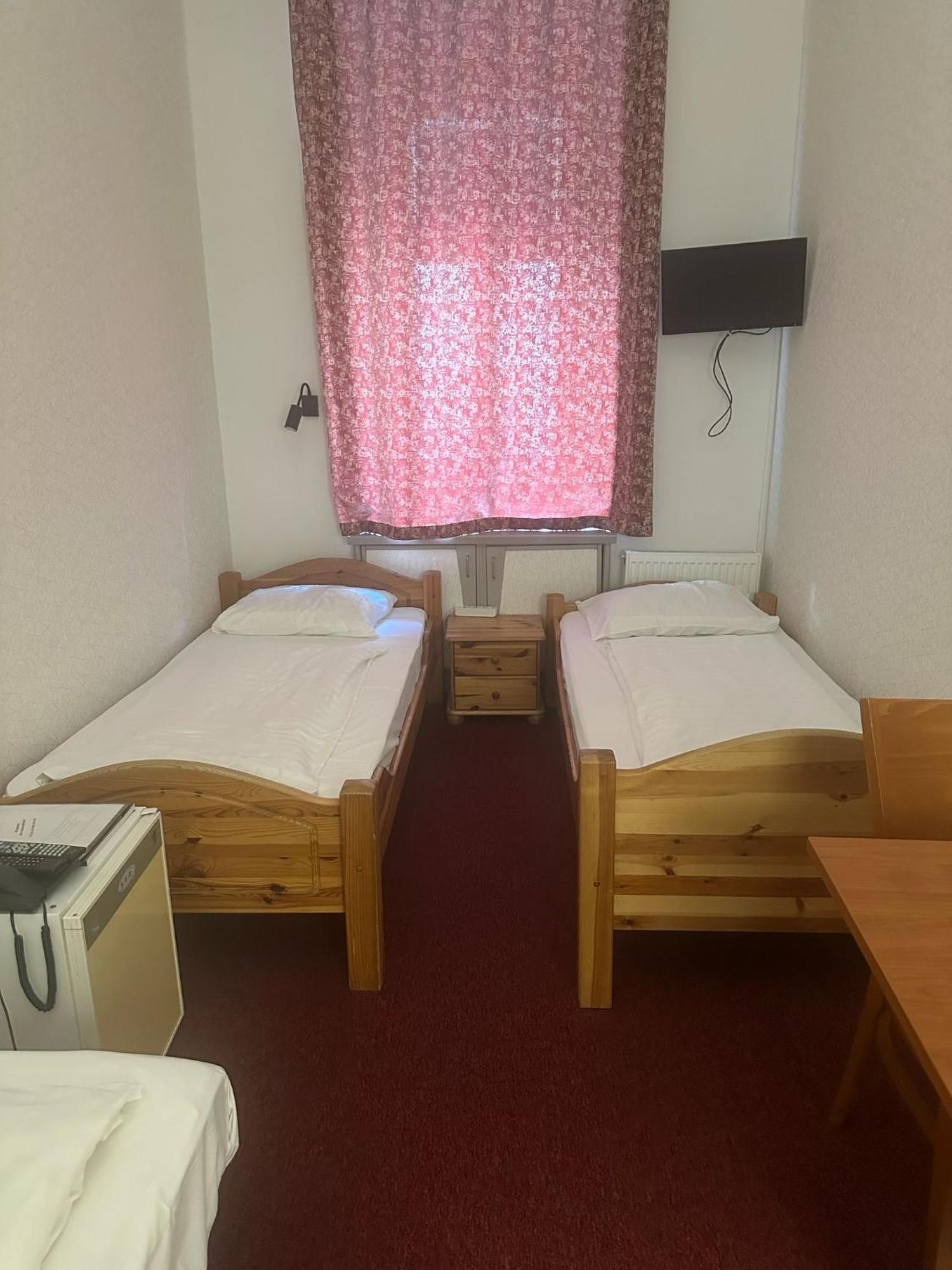 Hotel Pension Walzerstadt Βιέννη Εξωτερικό φωτογραφία